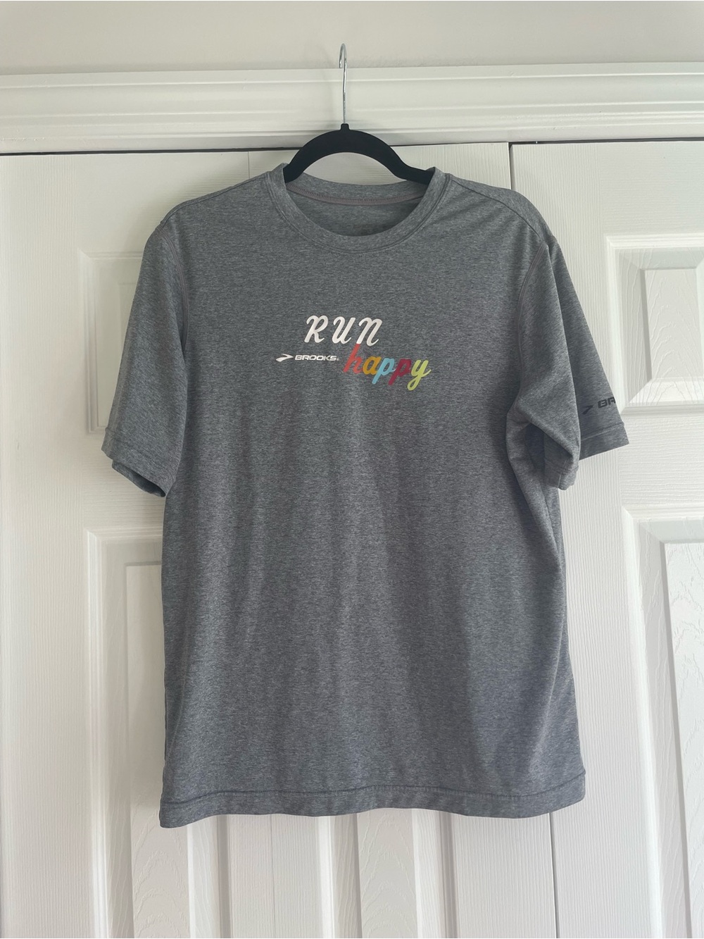 Brooks Gray 'Run Happy' Short-Sleeve Performance Tee